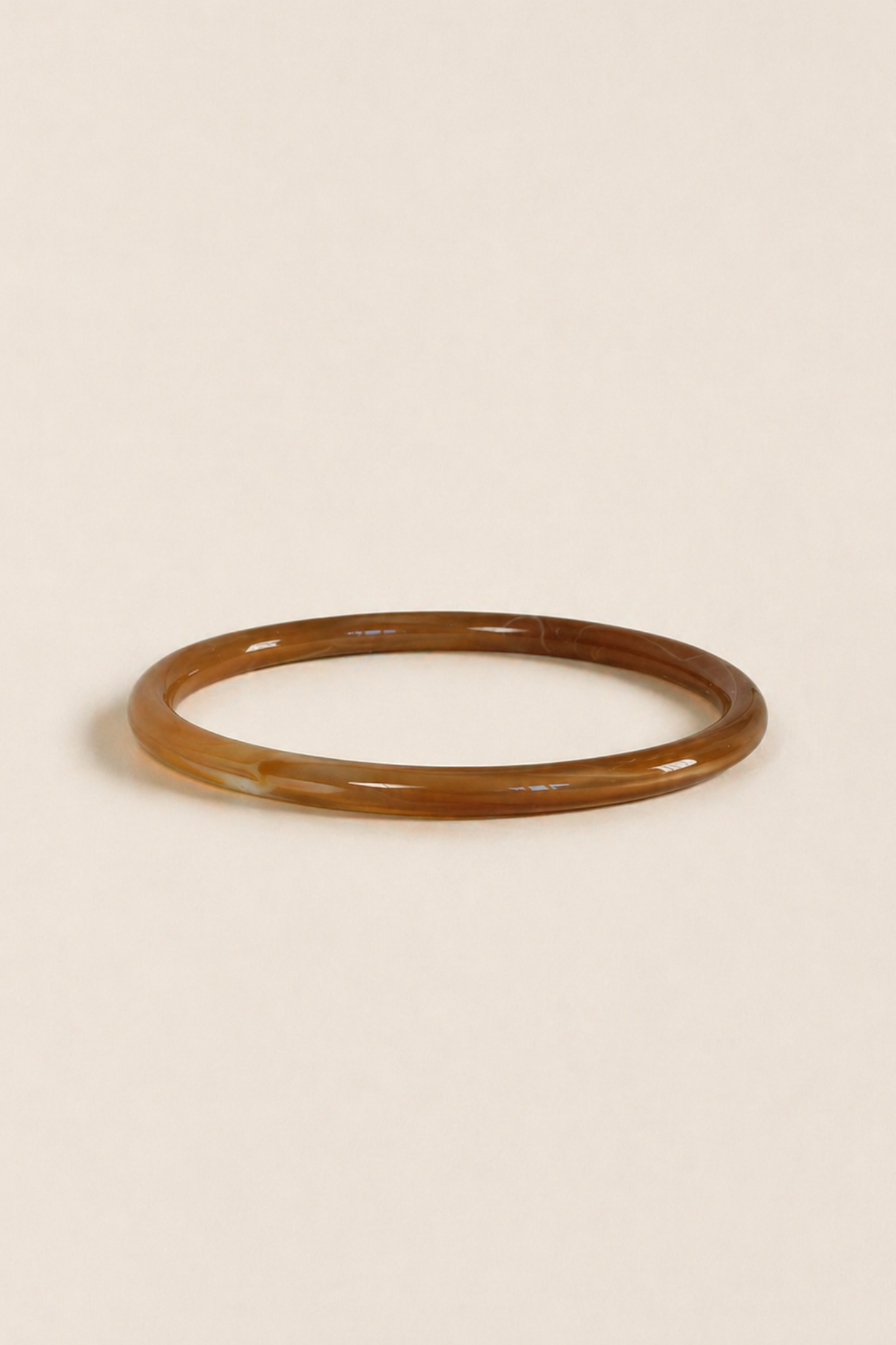 LIV THIN CAMEL BANGLE