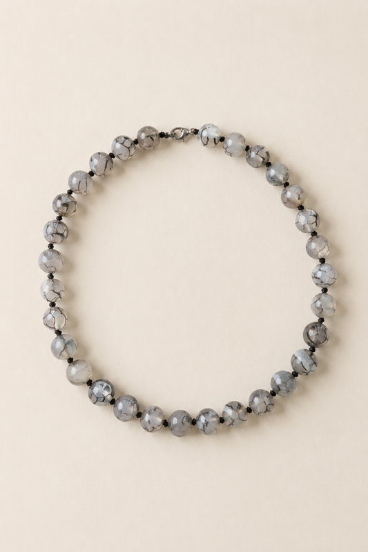 GUNNEL GREY AGATE NECKLACE