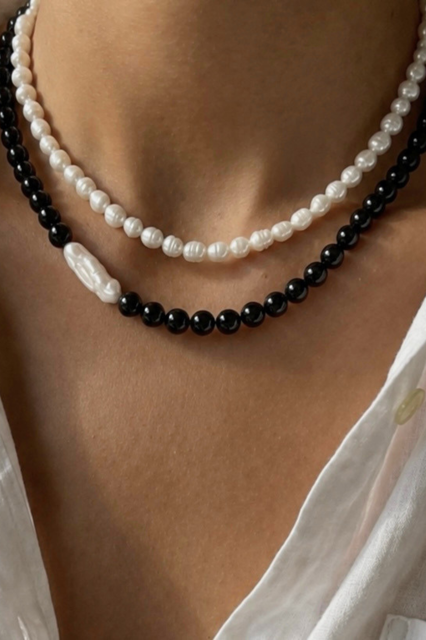 adelæ LOVA BAROQUE PEARL NECKLACE