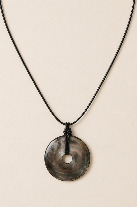 SAGA BLACK DONUT NECKLACE